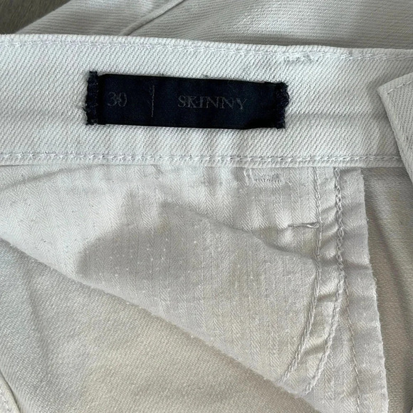 JUICY COUTURE White Low-Rise Denim Jeans, Size 30 - Picture 7 of 10